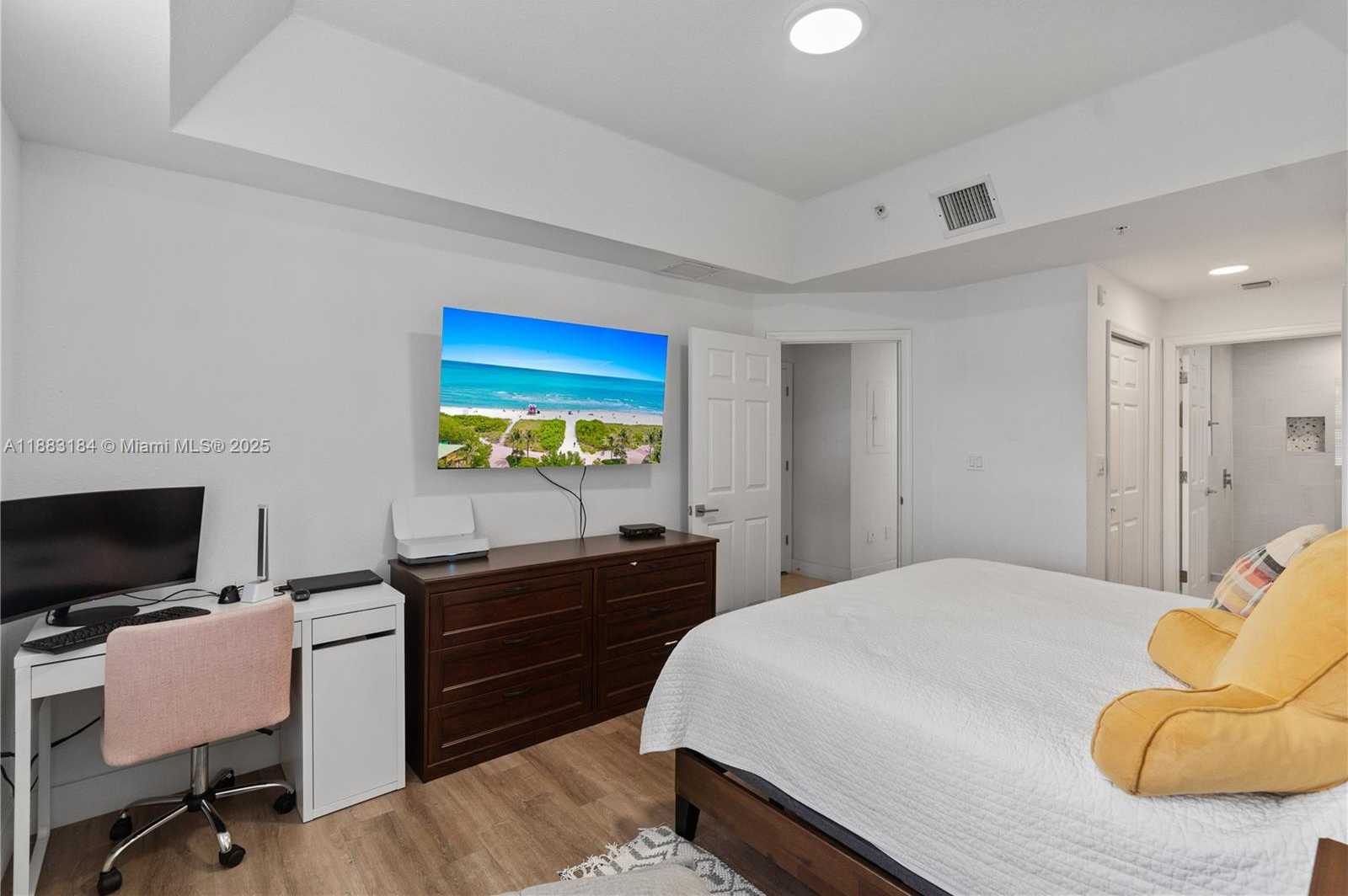Small Image of 11102 NORTH WEST 83RD ST #102, Doral Number 25