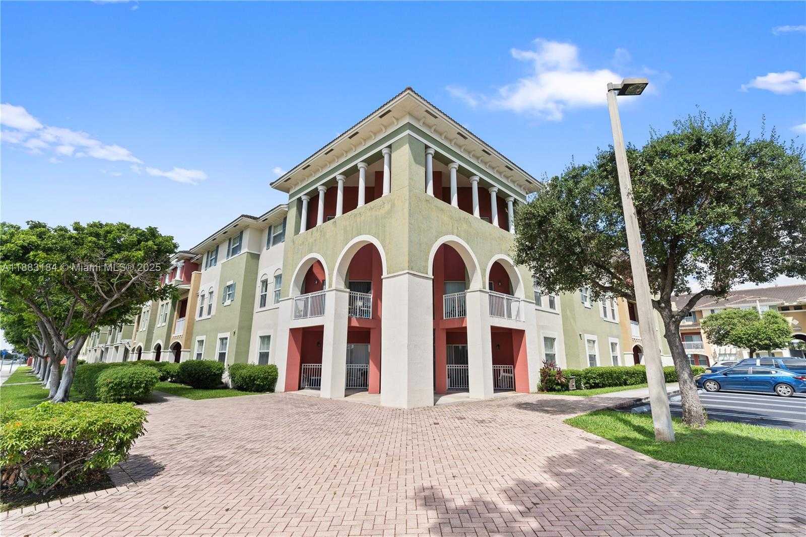 Small Image of 11102 NORTH WEST 83RD ST #102, Doral Number 32