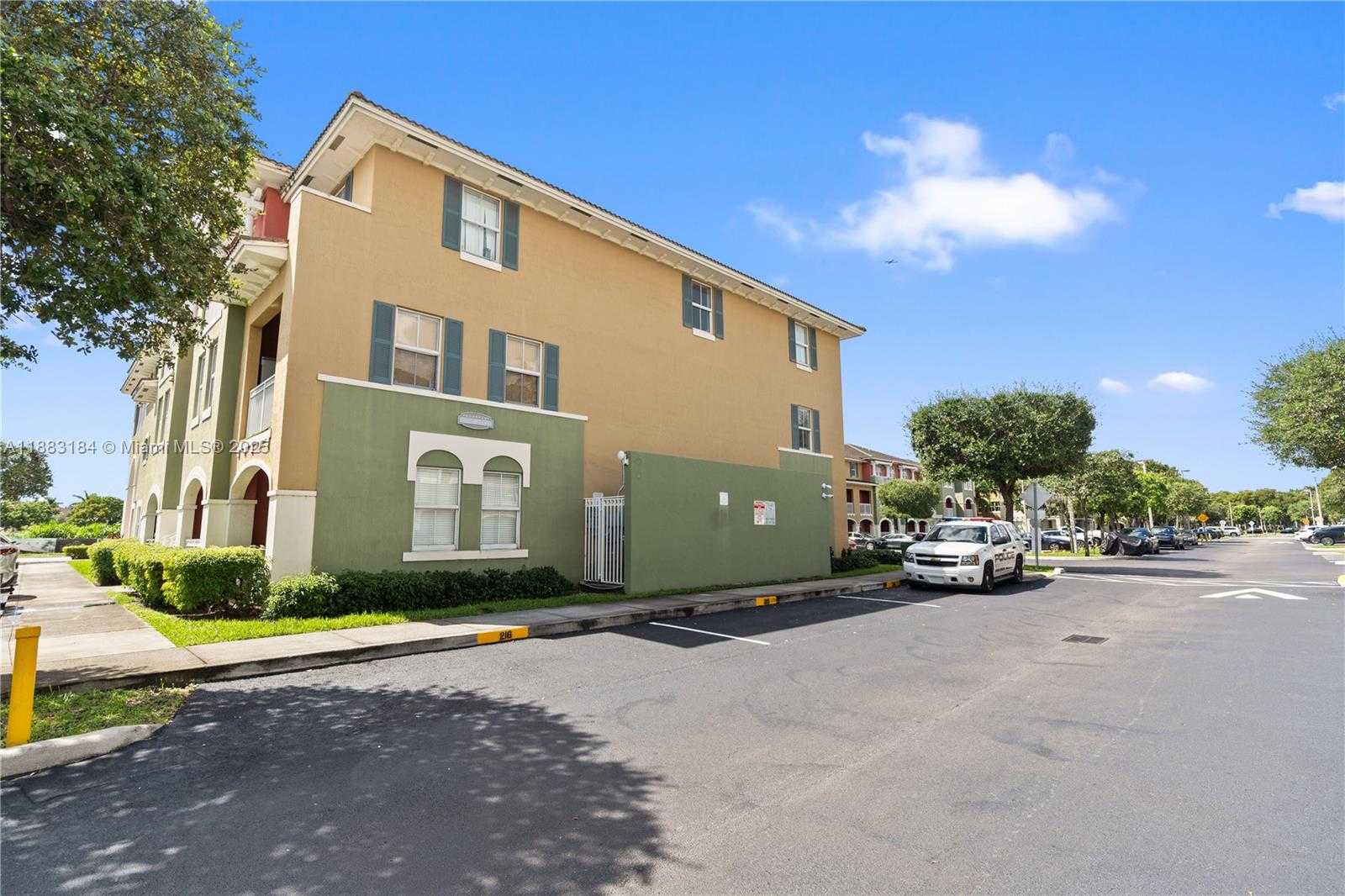 Small Image of 11102 NORTH WEST 83RD ST #102, Doral Number 35