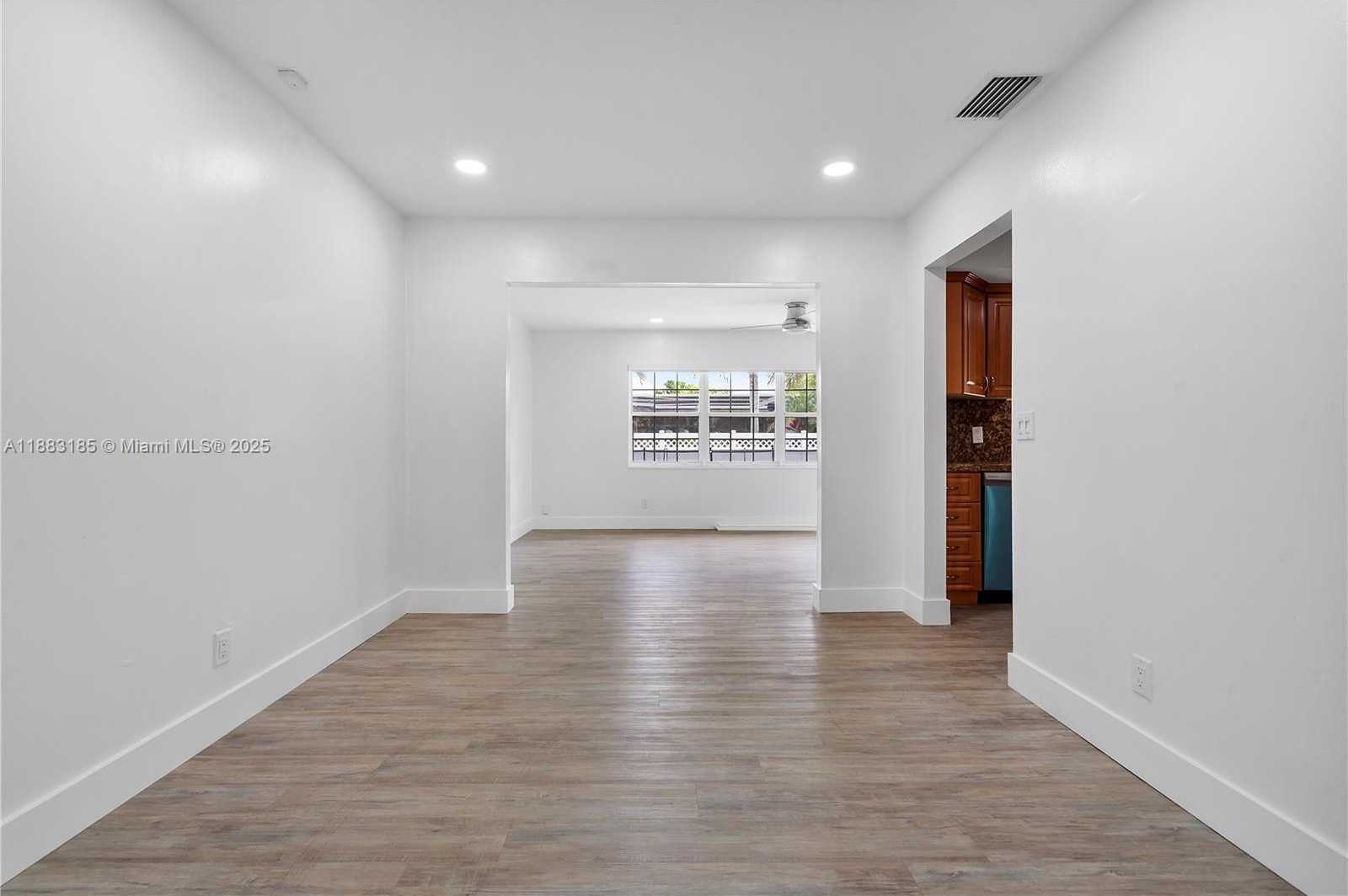 Small Image of 11240 SHERIDAN ST #11240, Pembroke Pines Number 13