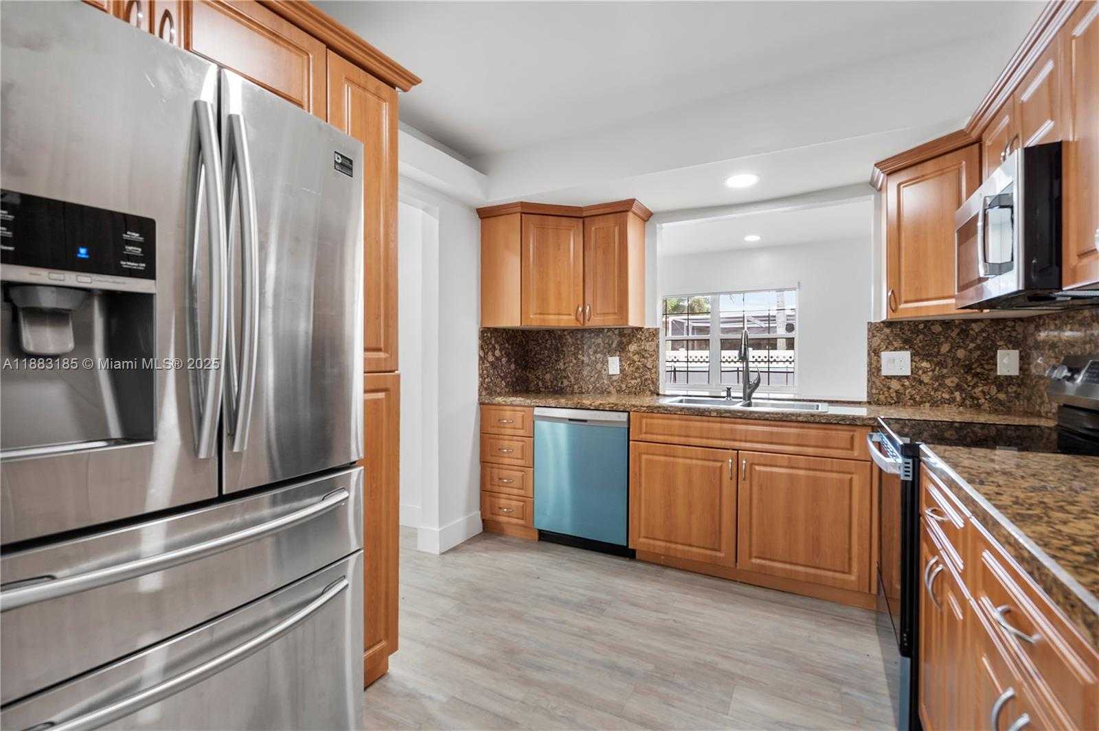 Small Image of 11240 SHERIDAN ST #11240, Pembroke Pines Number 22