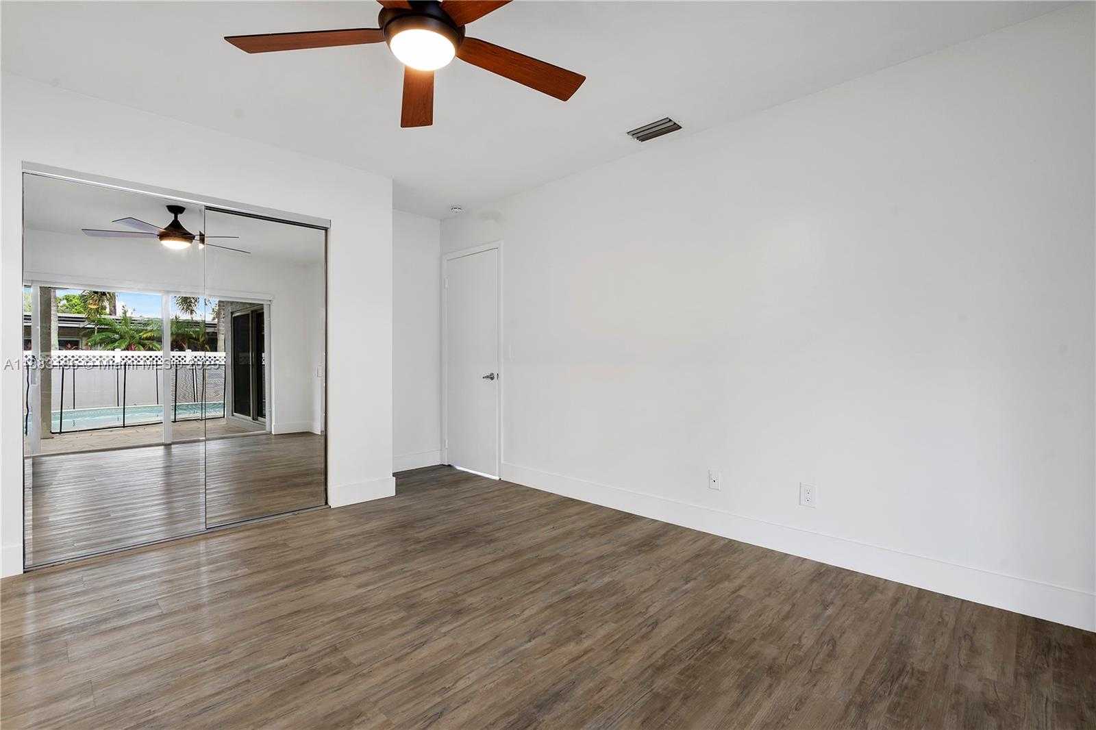 Small Image of 11240 SHERIDAN ST #11240, Pembroke Pines Number 25