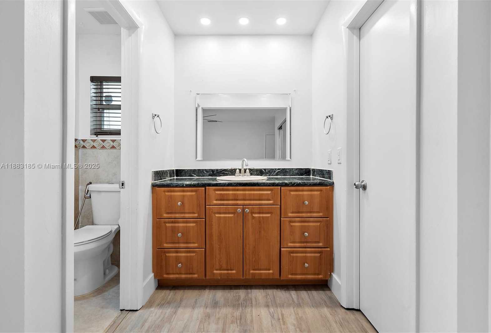 Small Image of 11240 SHERIDAN ST #11240, Pembroke Pines Number 28