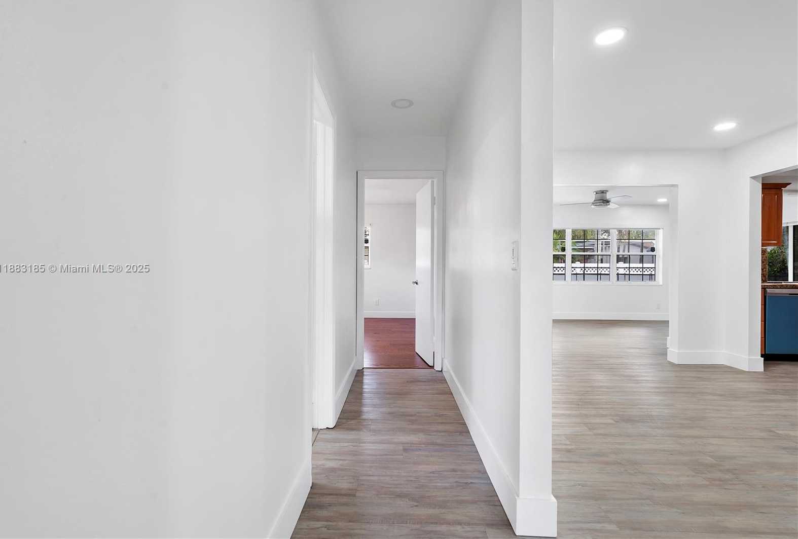 Small Image of 11240 SHERIDAN ST #11240, Pembroke Pines Number 34