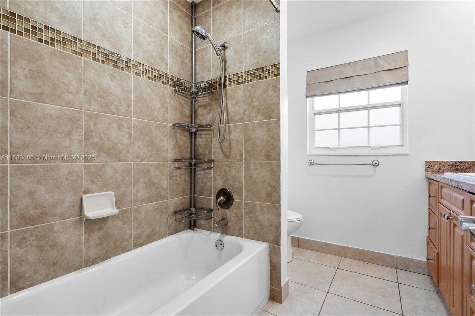 Small Image of 11240 SHERIDAN ST #11240, Pembroke Pines Number 45