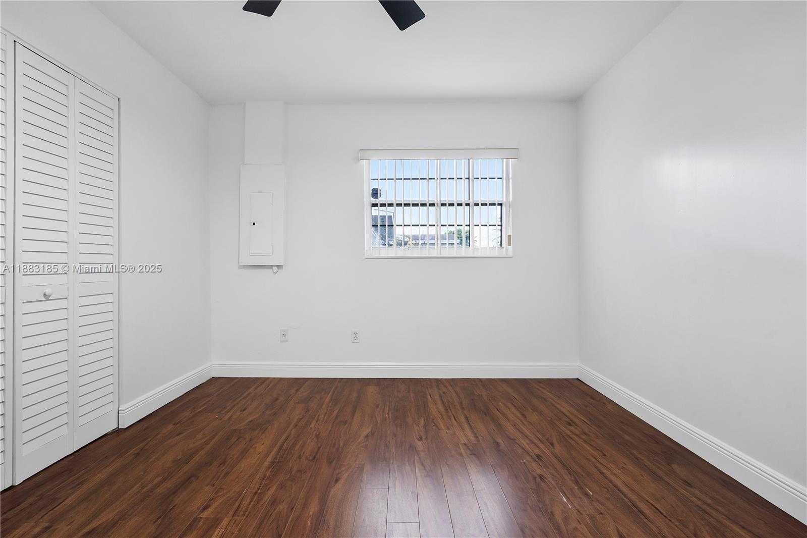 Small Image of 11240 SHERIDAN ST #11240, Pembroke Pines Number 48