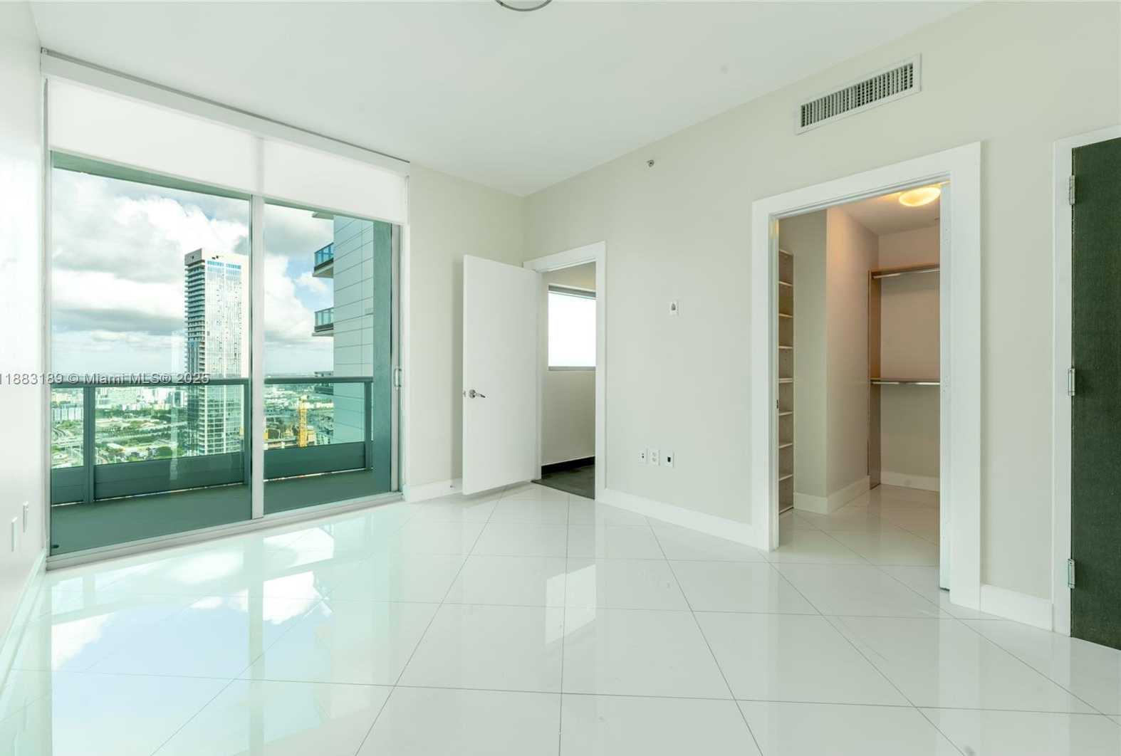 Small Image of 900 BISCAYNE BLVD #4802, Miami Number 12