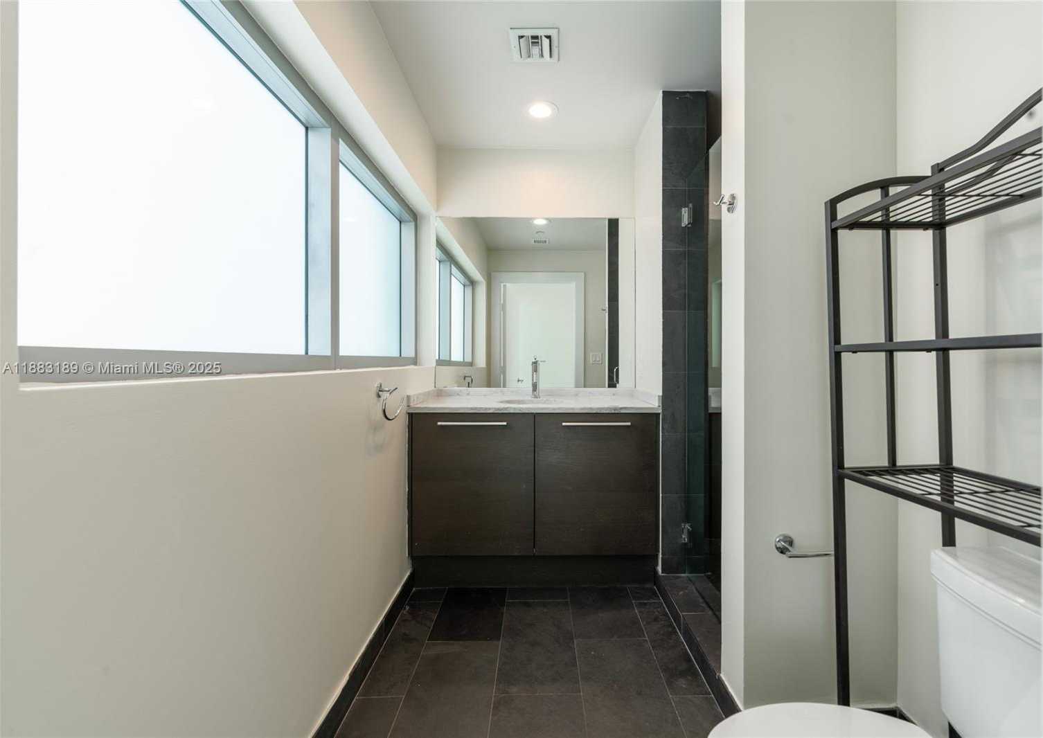 Small Image of 900 BISCAYNE BLVD #4802, Miami Number 13