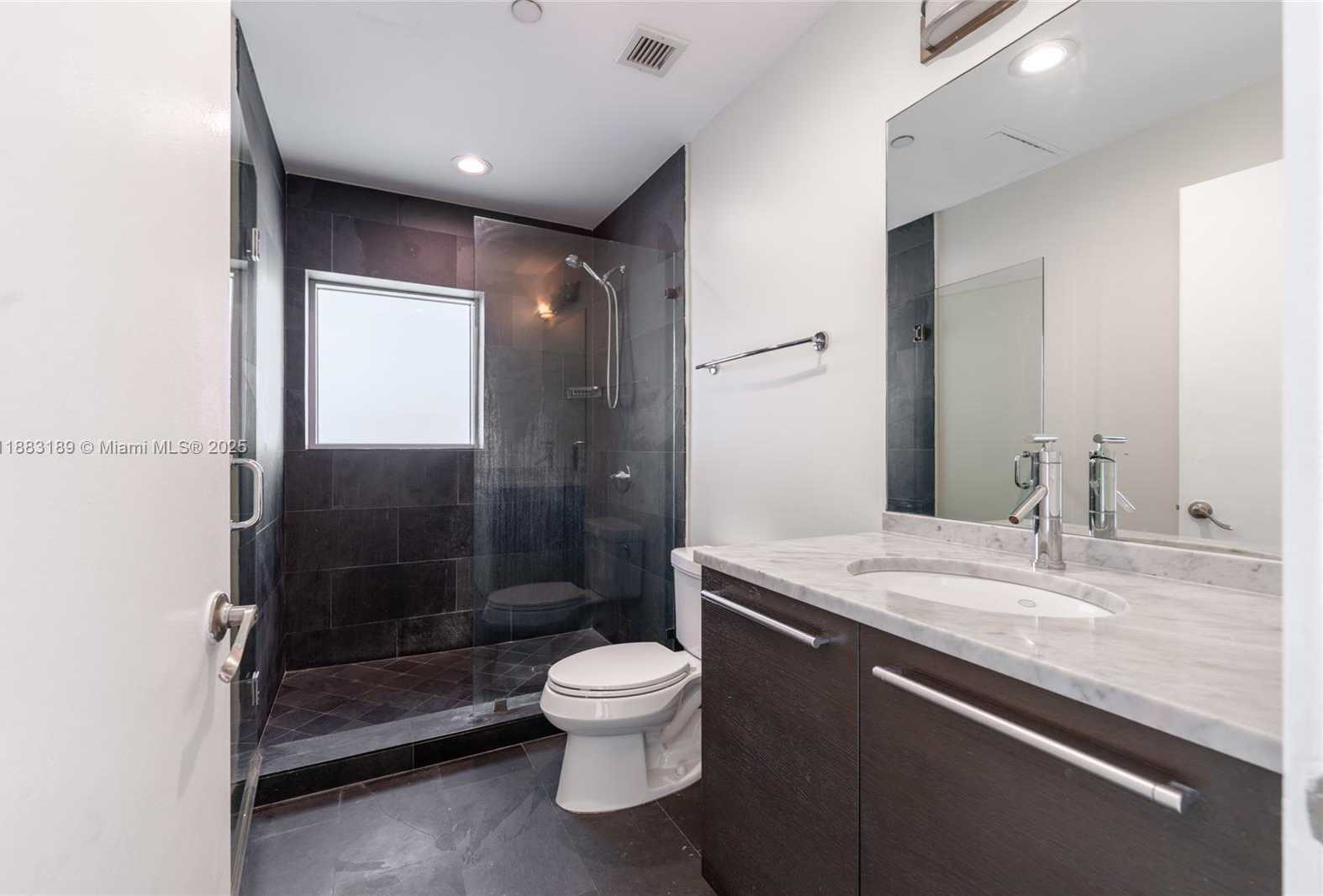 Small Image of 900 BISCAYNE BLVD #4802, Miami Number 16