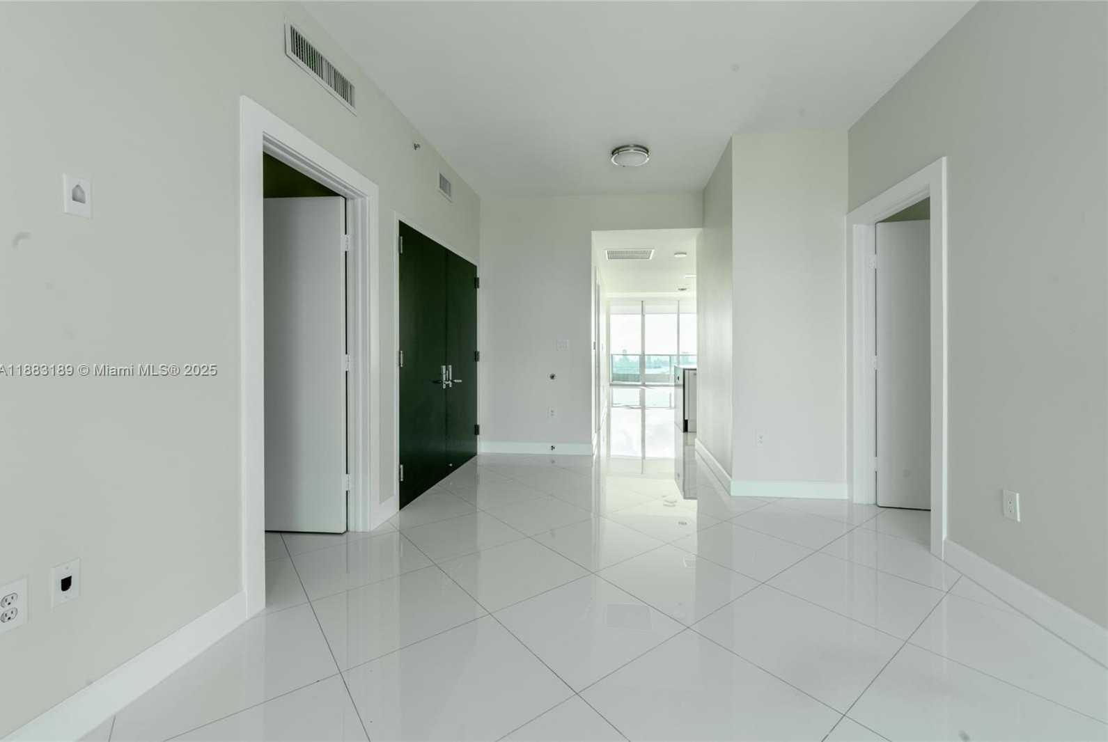 Small Image of 900 BISCAYNE BLVD #4802, Miami Number 17