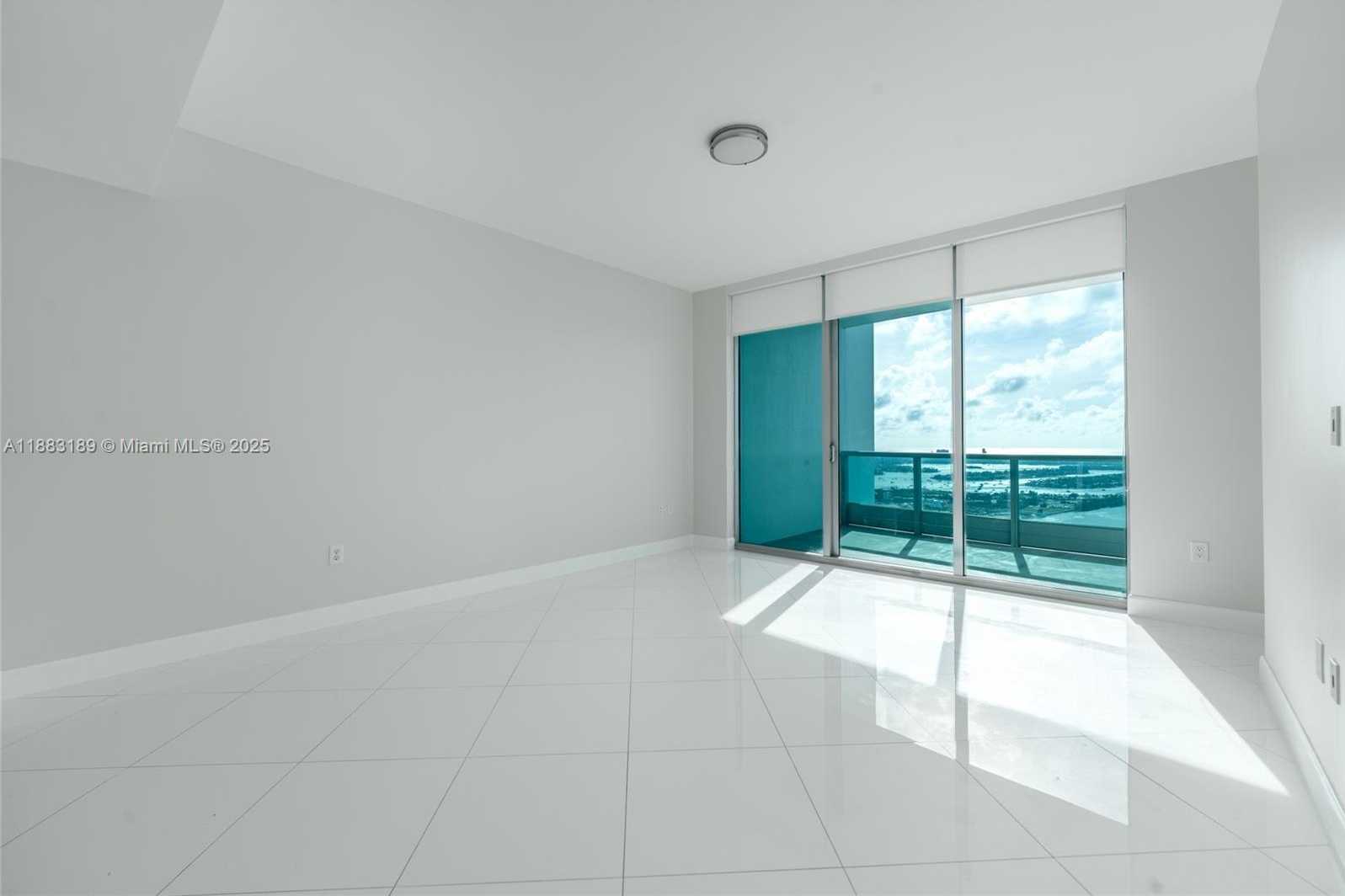 Small Image of 900 BISCAYNE BLVD #4802, Miami Number 24