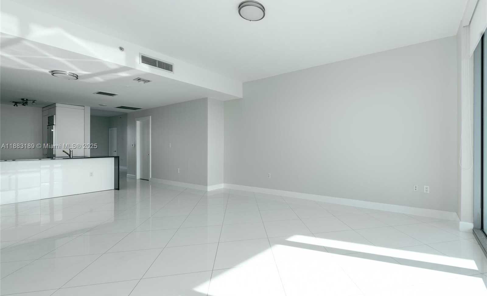Small Image of 900 BISCAYNE BLVD #4802, Miami Number 26