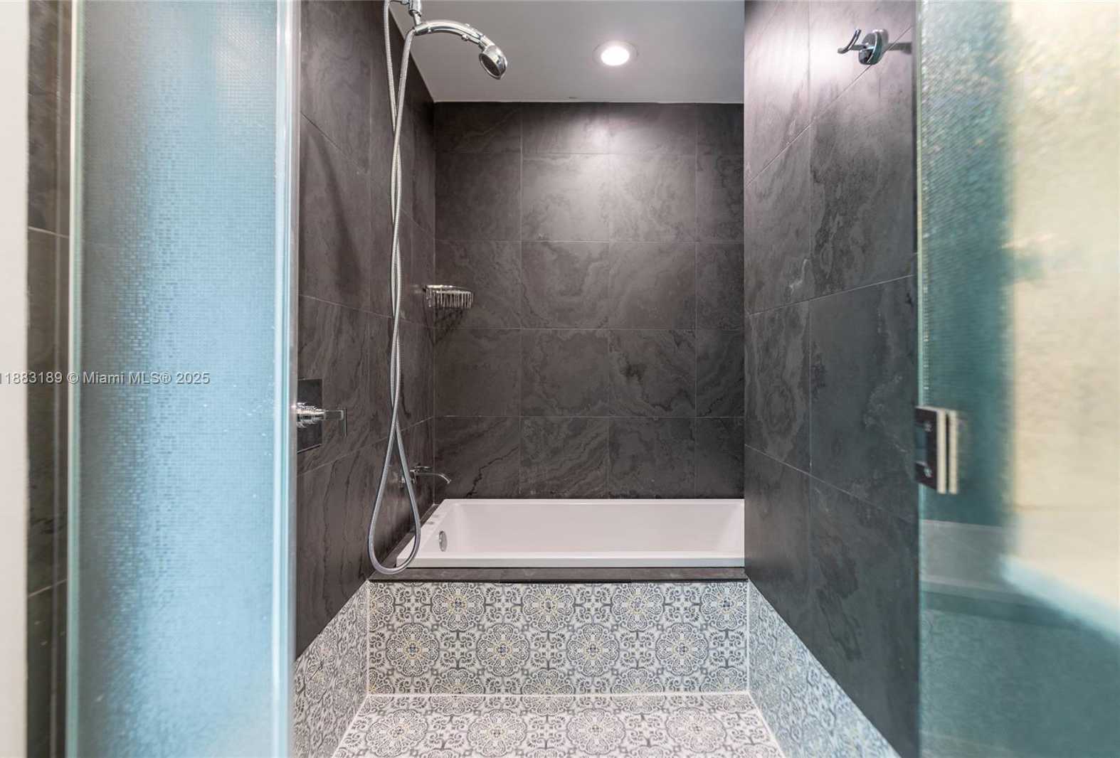 Small Image of 900 BISCAYNE BLVD #4802, Miami Number 32