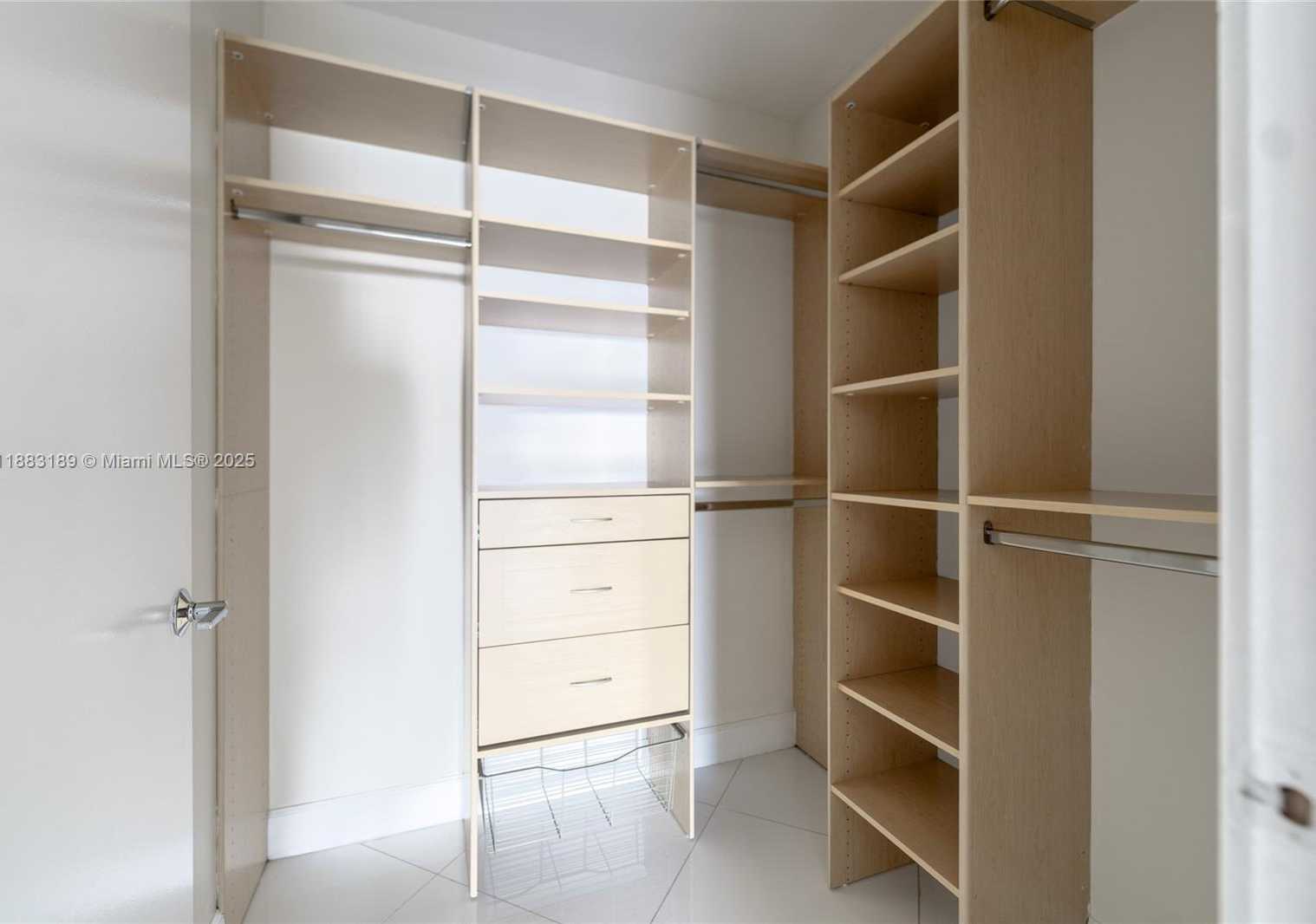 Small Image of 900 BISCAYNE BLVD #4802, Miami Number 33