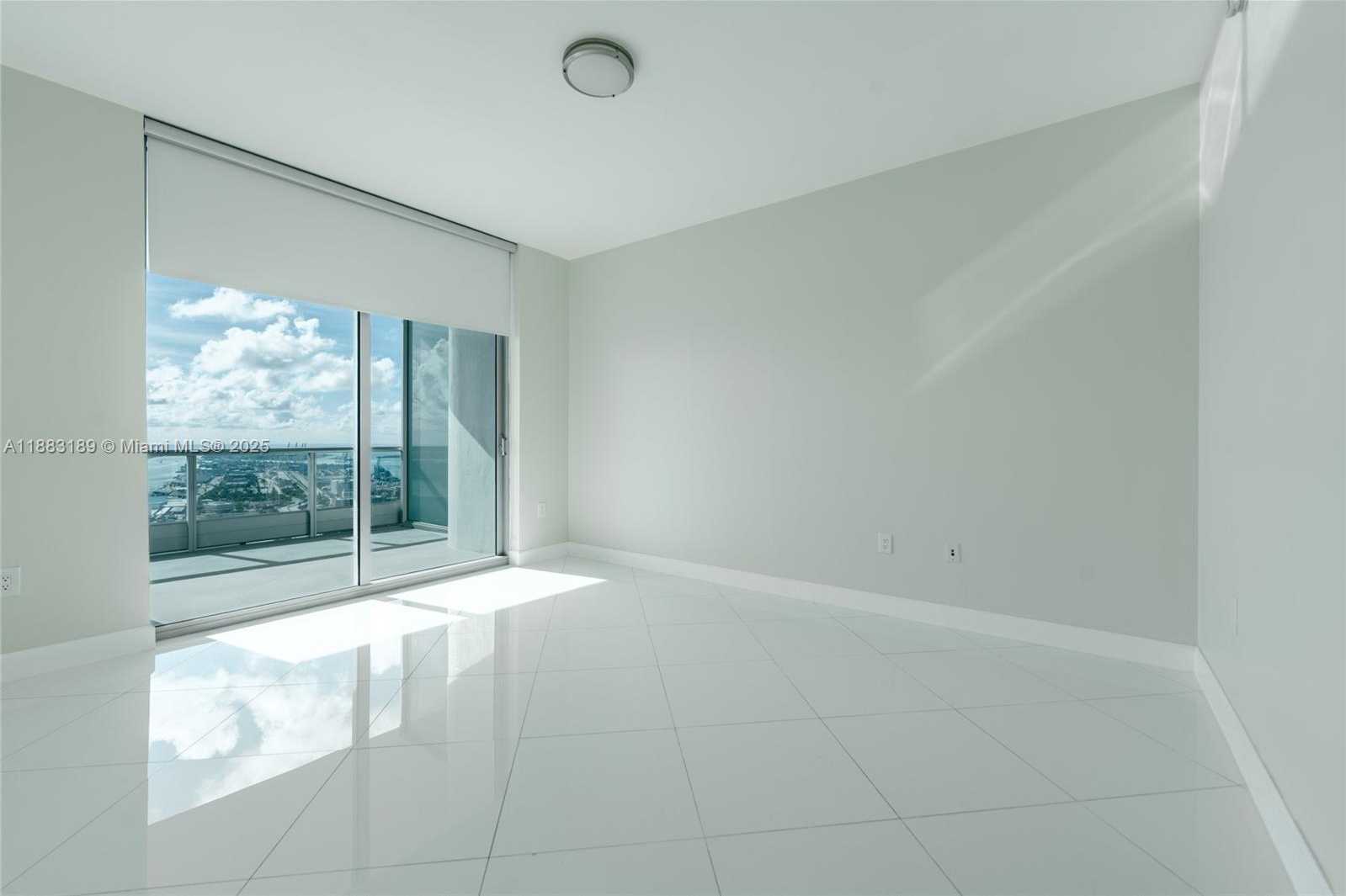 Small Image of 900 BISCAYNE BLVD #4802, Miami Number 36