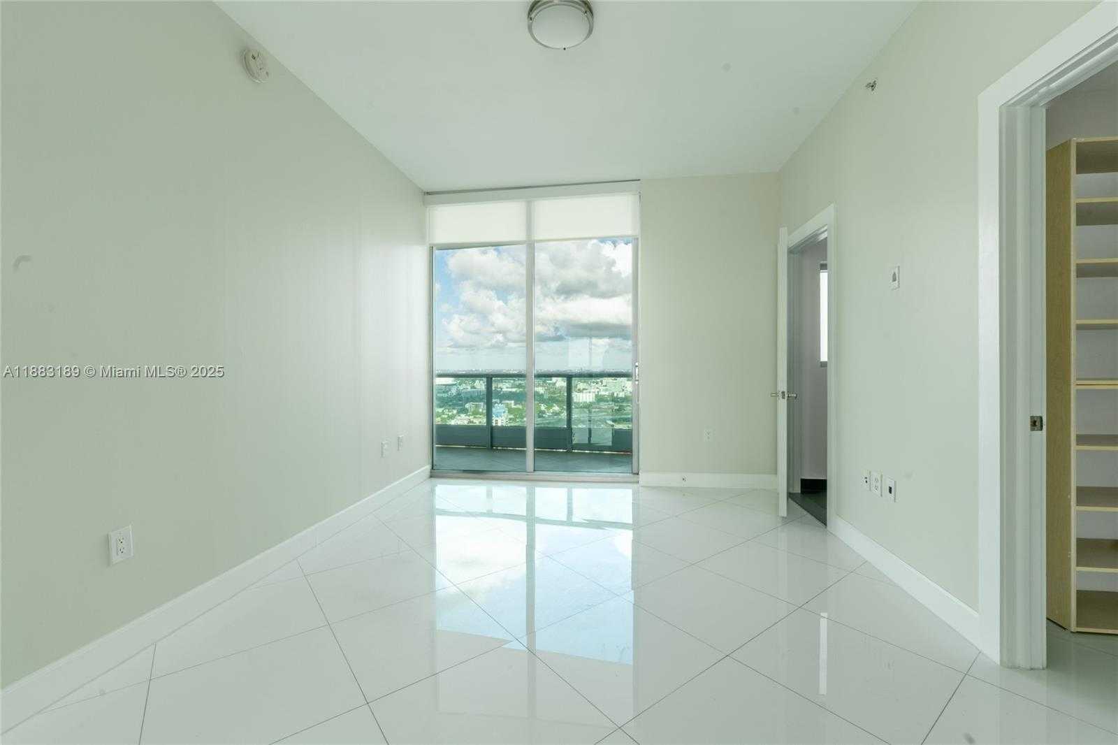 Small Image of 900 BISCAYNE BLVD #4802, Miami Number 4