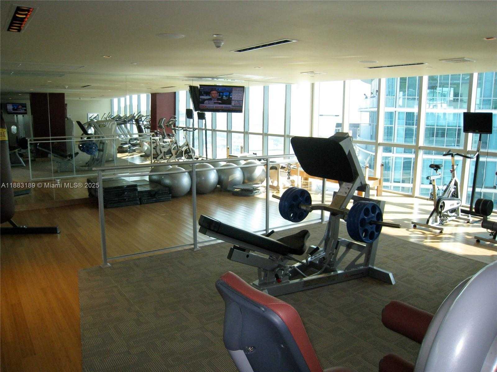 Small Image of 900 BISCAYNE BLVD #4802, Miami Number 44