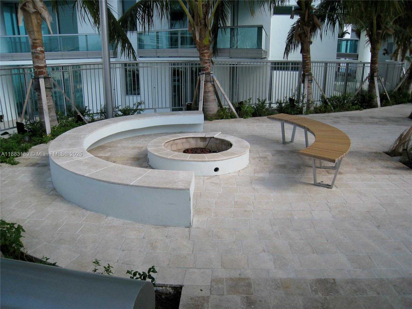 Small Image of 900 BISCAYNE BLVD #4802, Miami Number 69