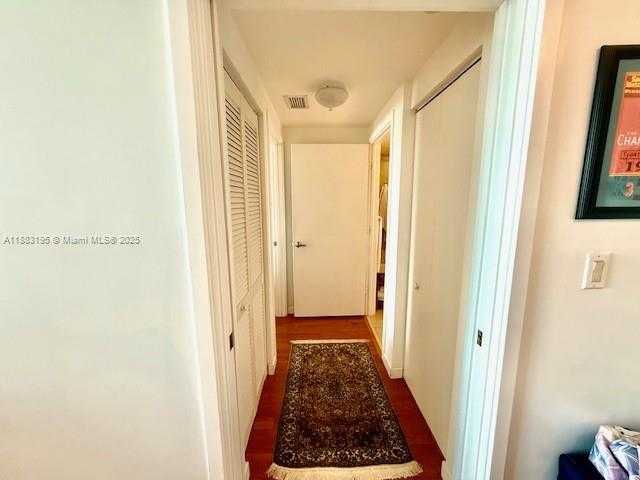 Small Image of 325 SOUTH BISCAYNE BLVD #2924, Miami Number 10