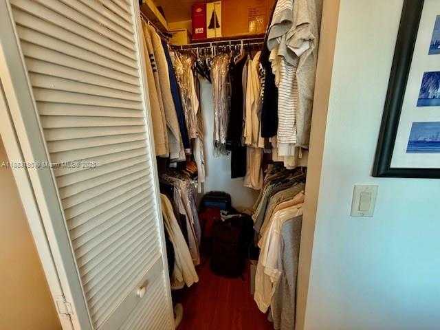 Small Image of 325 SOUTH BISCAYNE BLVD #2924, Miami Number 16