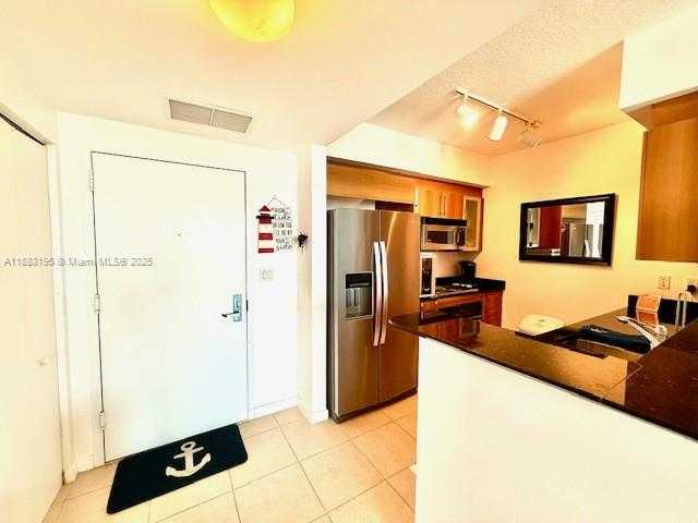 Small Image of 325 SOUTH BISCAYNE BLVD #2924, Miami Number 5