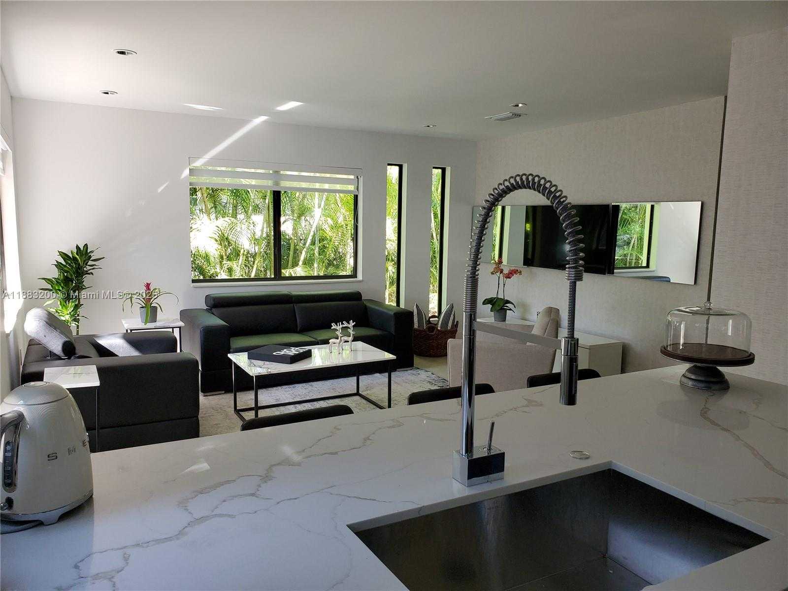 Small Image of 77 NORTH EAST 43RD ST #77, Miami Number 12