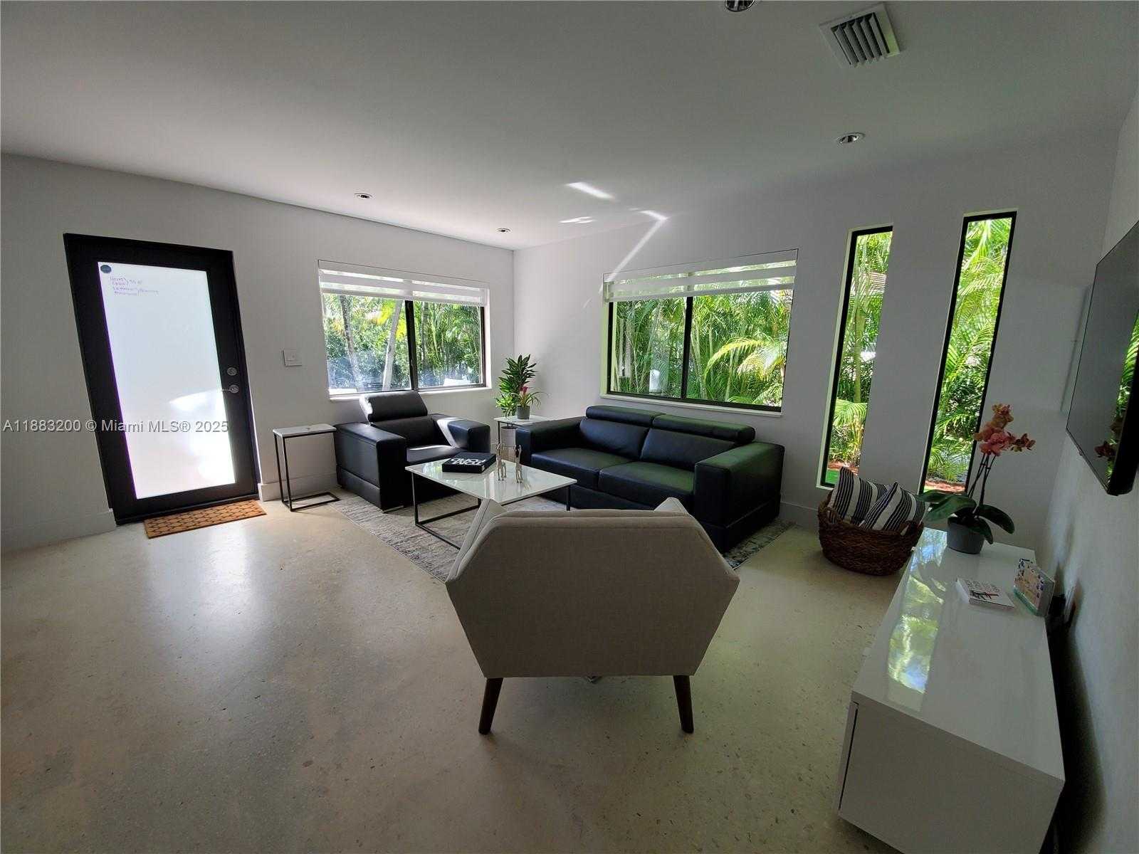Small Image of 77 NORTH EAST 43RD ST #77, Miami Number 14