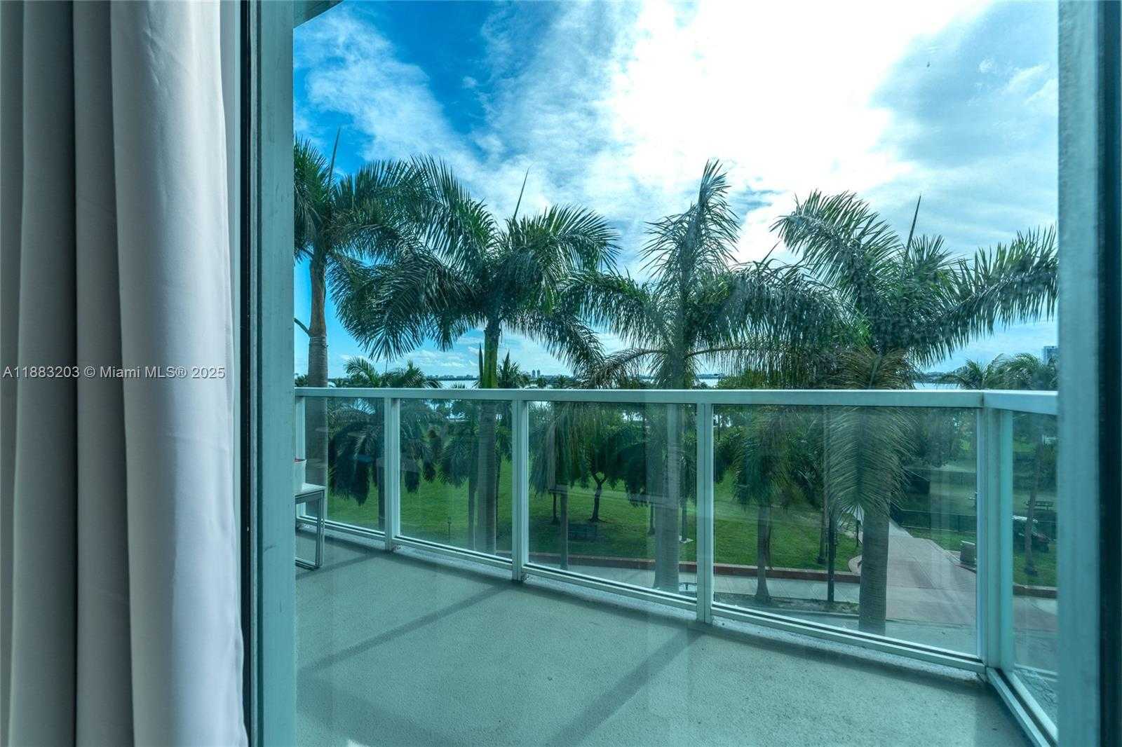 Small Image of 1900 NORTH BAYSHORE DR #602, Miami Number 11