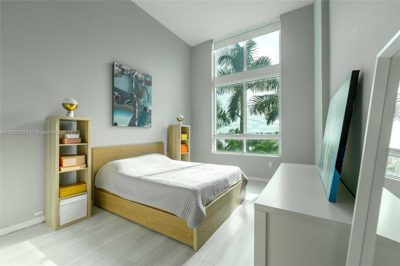 Small Image of 1900 NORTH BAYSHORE DR #602, Miami Number 22