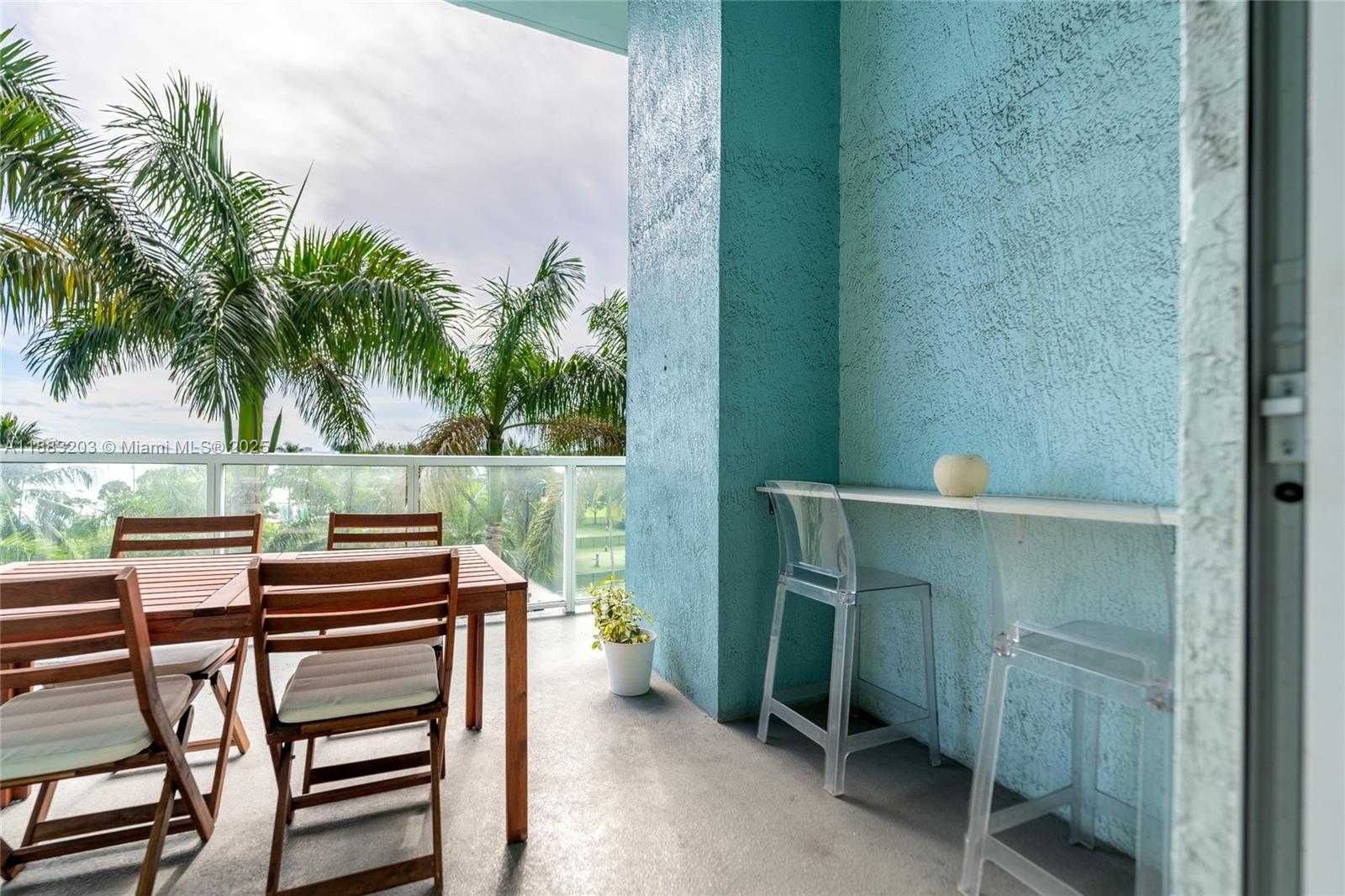 Small Image of 1900 NORTH BAYSHORE DR #602, Miami Number 3