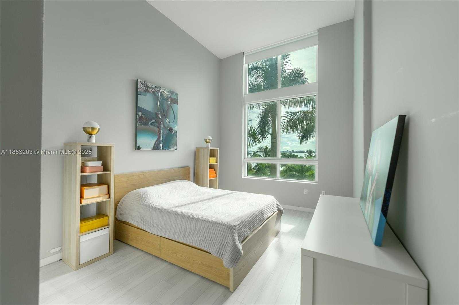 Small Image of 1900 NORTH BAYSHORE DR #602, Miami Number 36