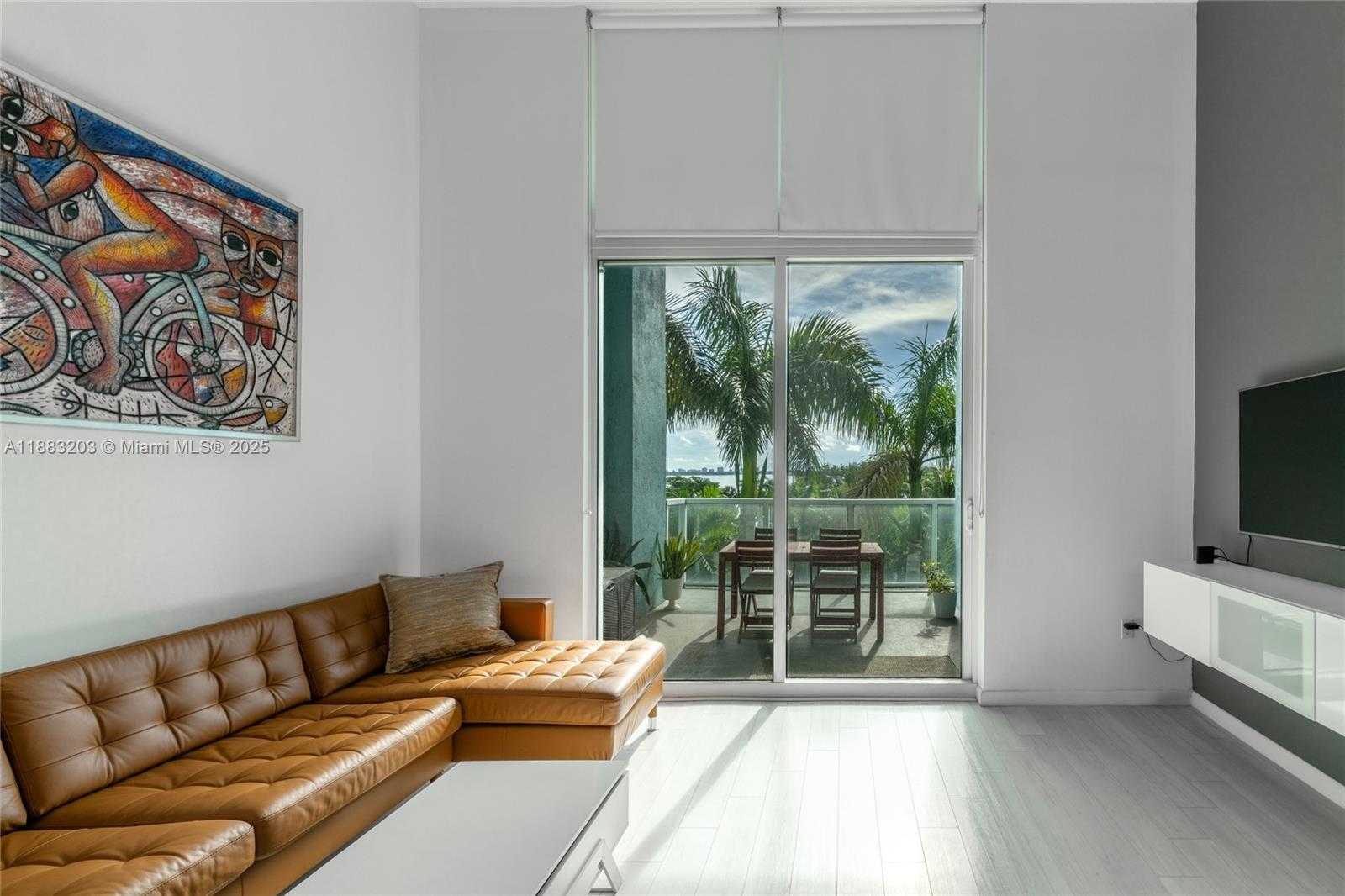 Small Image of 1900 NORTH BAYSHORE DR #602, Miami Number 4