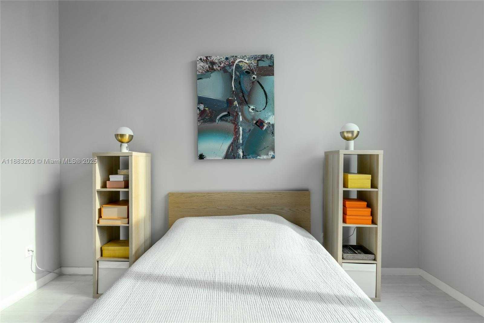 Small Image of 1900 NORTH BAYSHORE DR #602, Miami Number 45
