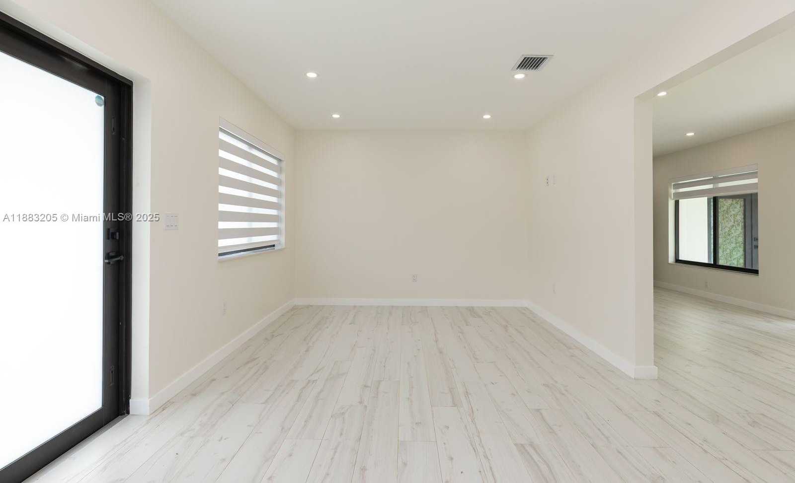Small Image of 5641 SOUTH WEST 67TH AVE, South Miami Number 15