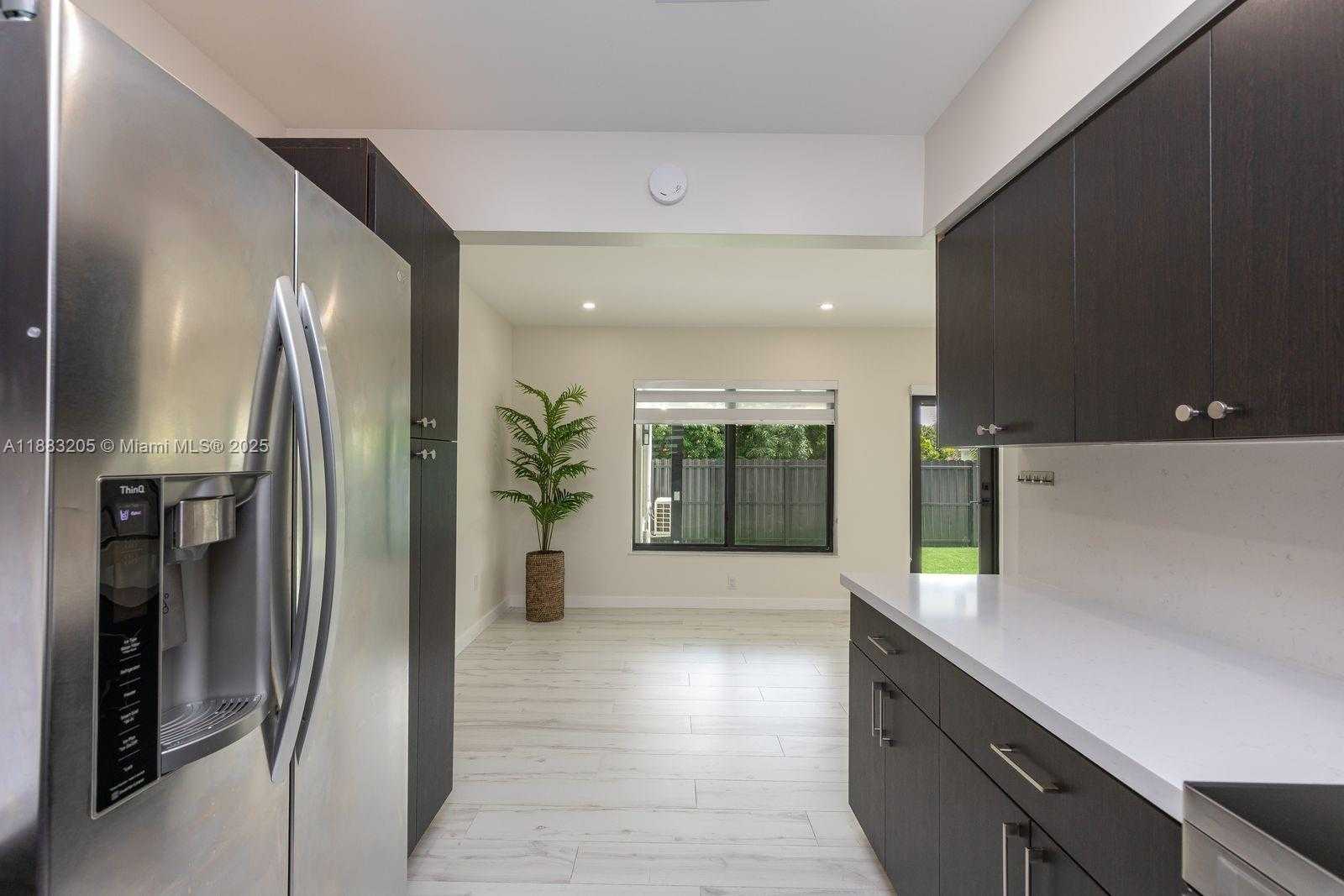 Small Image of 5641 SOUTH WEST 67TH AVE, South Miami Number 22