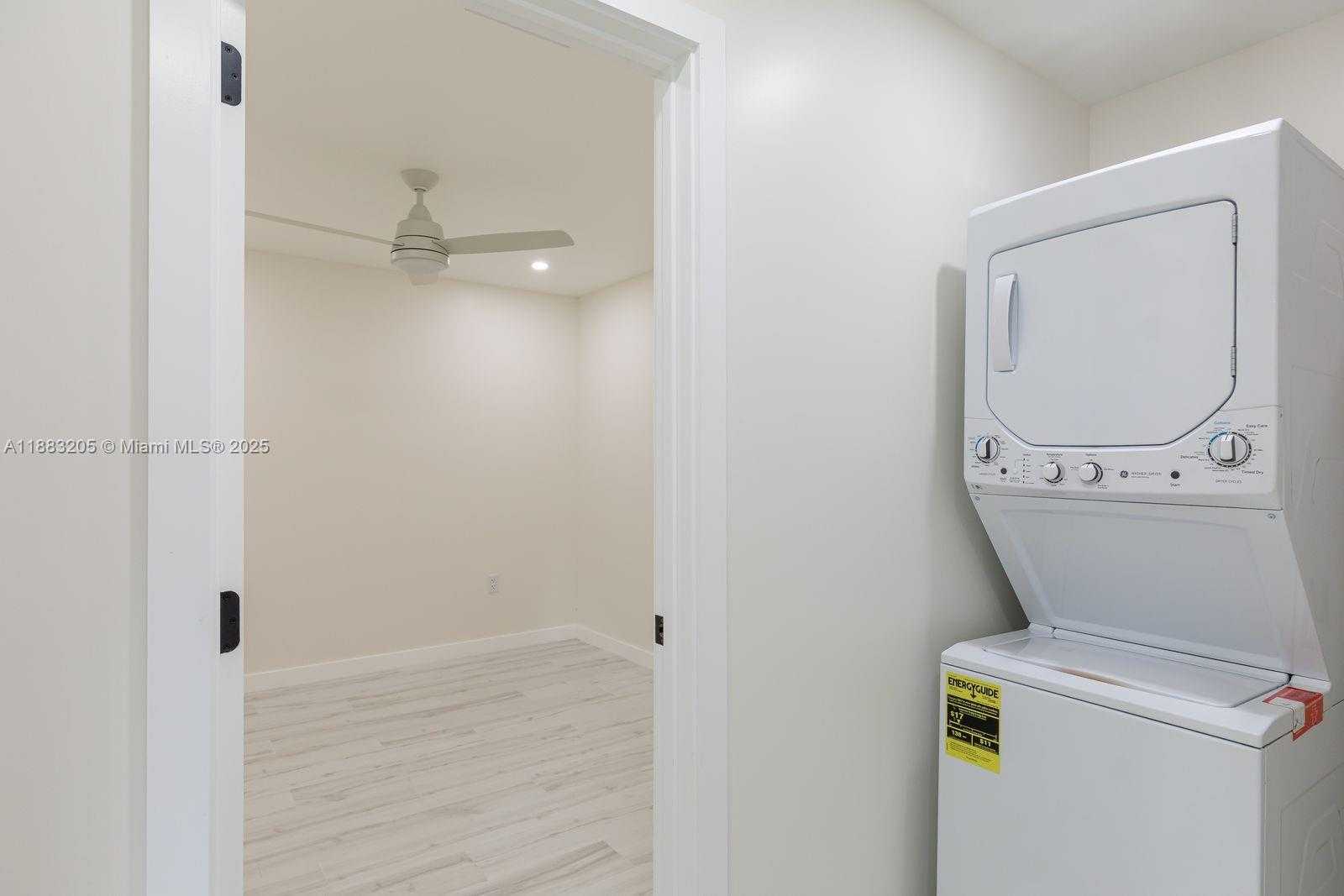 Small Image of 5641 SOUTH WEST 67TH AVE, South Miami Number 31