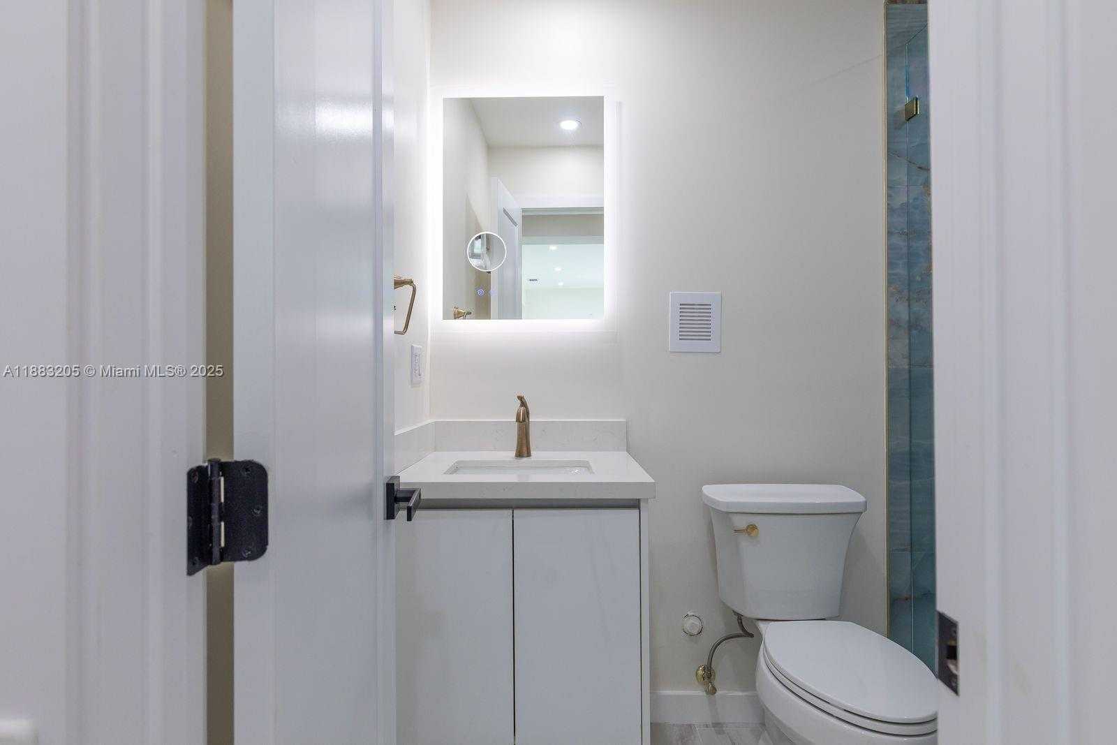 Small Image of 5641 SOUTH WEST 67TH AVE, South Miami Number 35