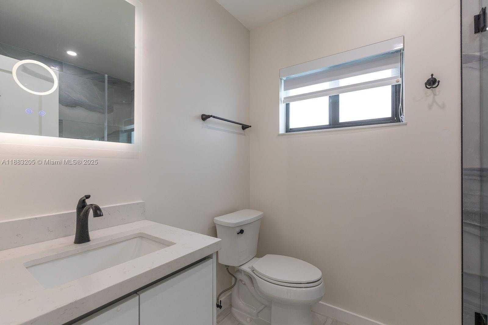 Small Image of 5641 SOUTH WEST 67TH AVE, South Miami Number 39