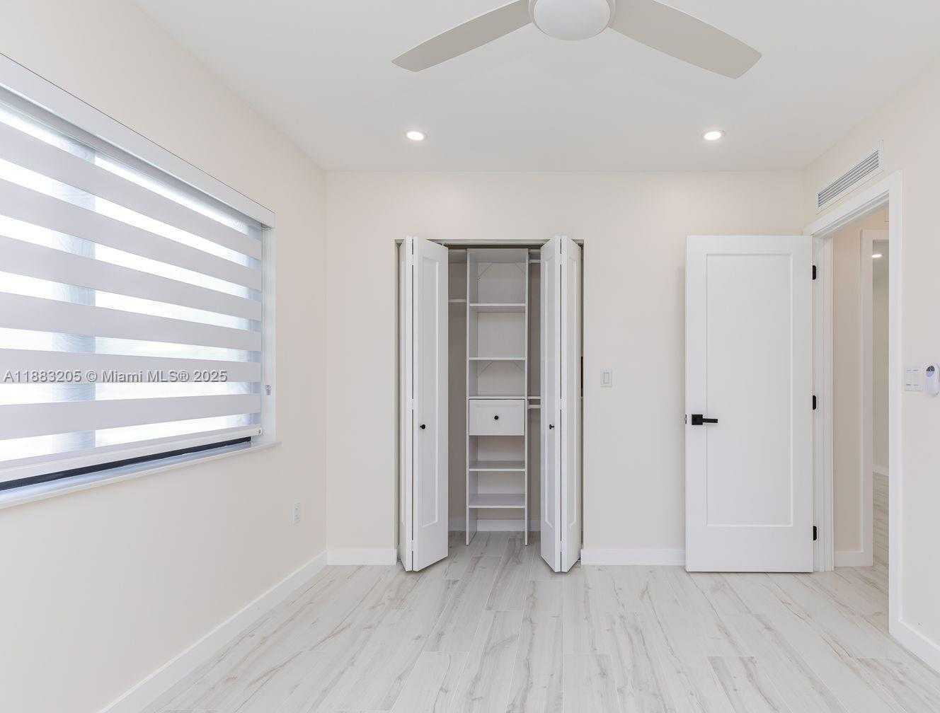 Small Image of 5641 SOUTH WEST 67TH AVE, South Miami Number 41