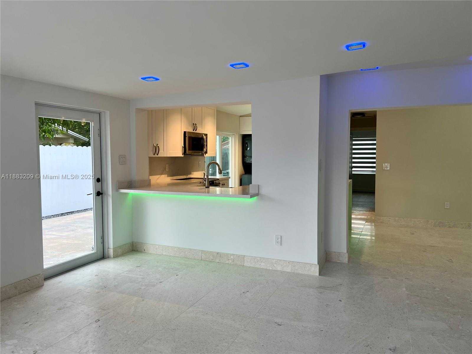 Small Image of 20848 SOUTH WEST 118TH AVE #20848, Miami Number 22