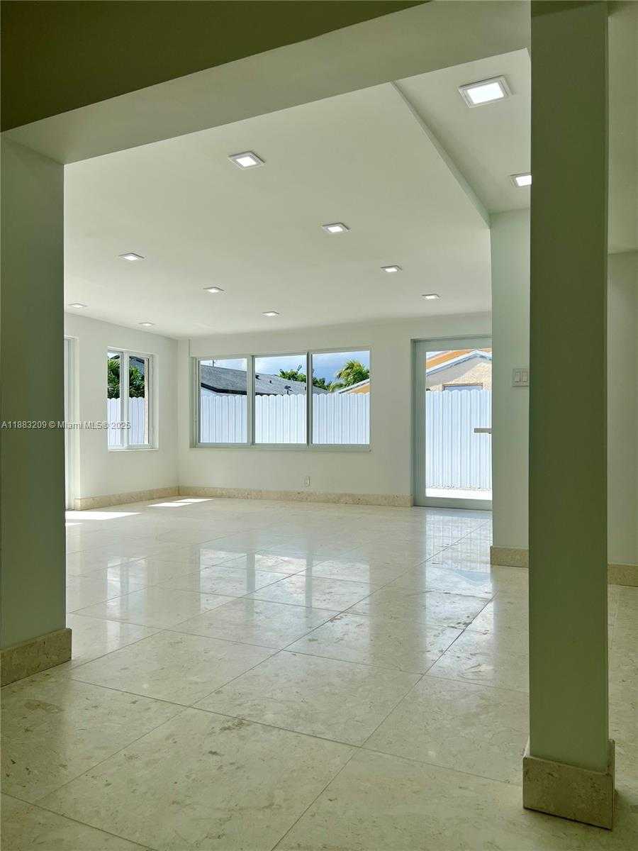 Small Image of 20848 SOUTH WEST 118TH AVE #20848, Miami Number 28