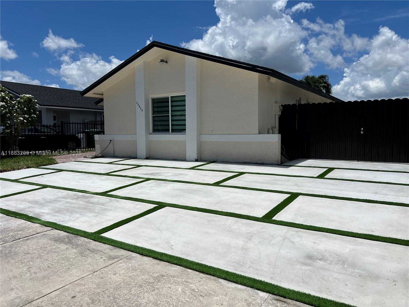 Small Image of 20848 SOUTH WEST 118TH AVE #20848, Miami Number 3