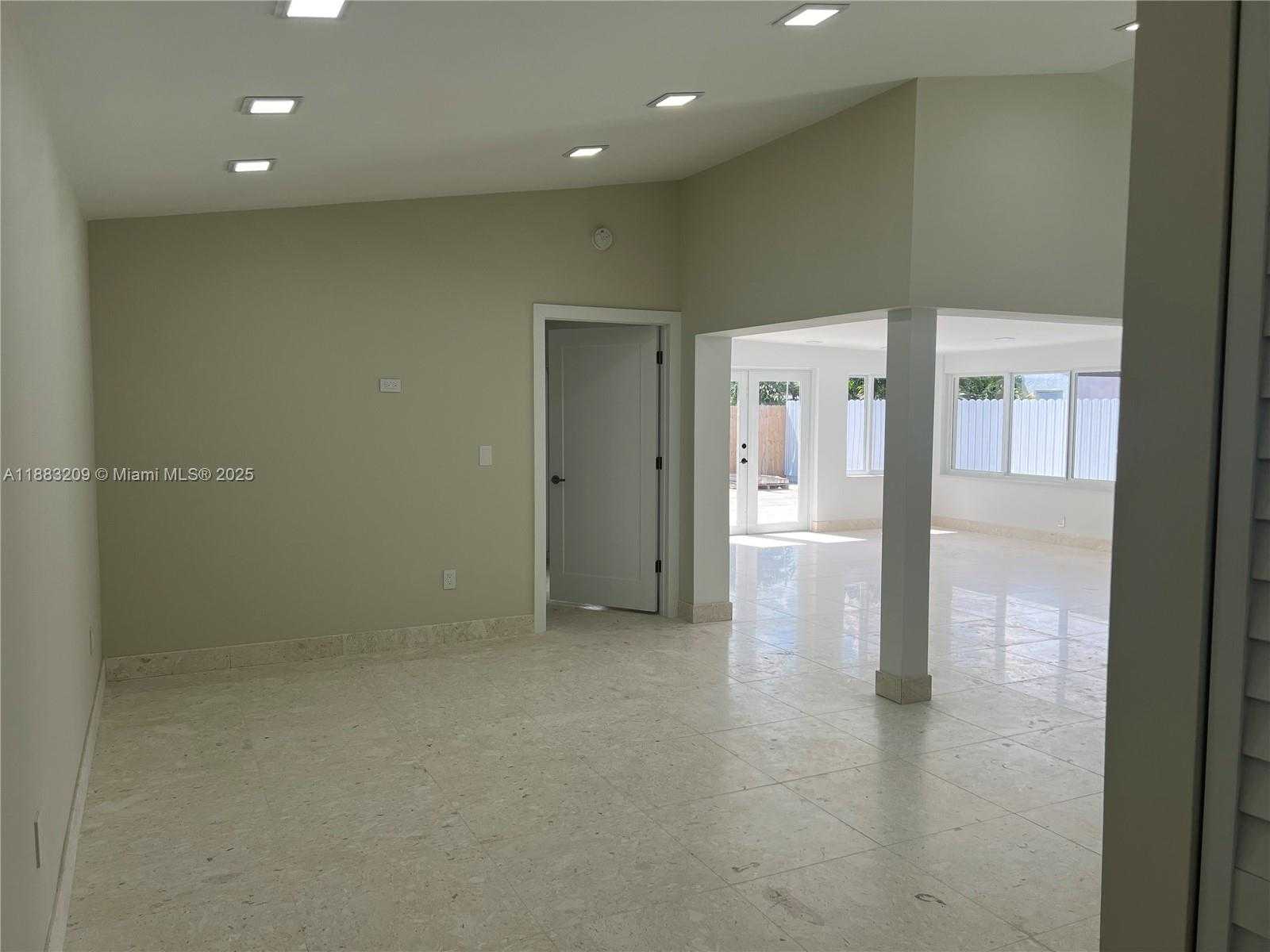 Small Image of 20848 SOUTH WEST 118TH AVE #20848, Miami Number 32