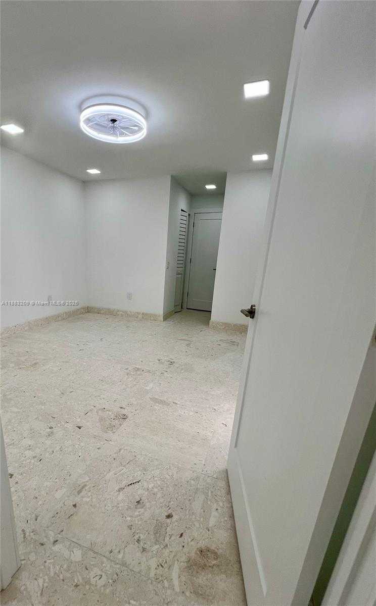 Small Image of 20848 SOUTH WEST 118TH AVE #20848, Miami Number 34