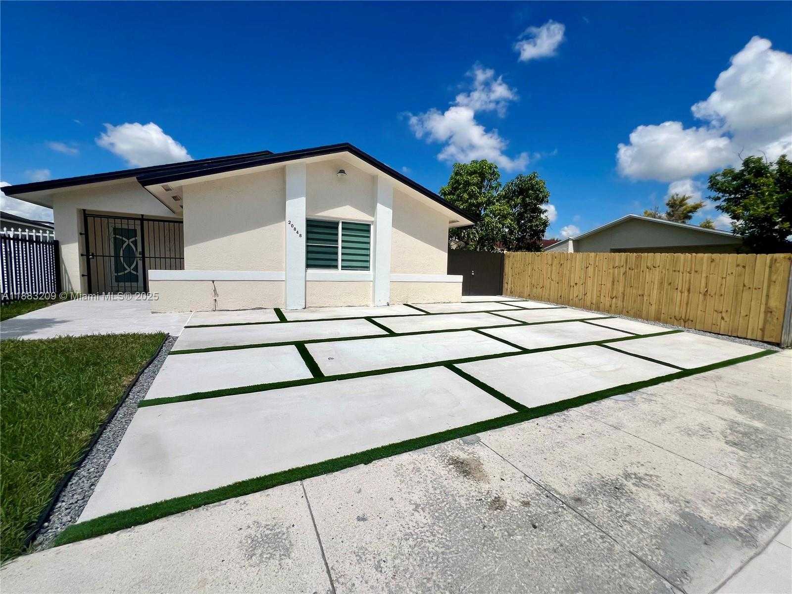 Small Image of 20848 SOUTH WEST 118TH AVE #20848, Miami Number 4