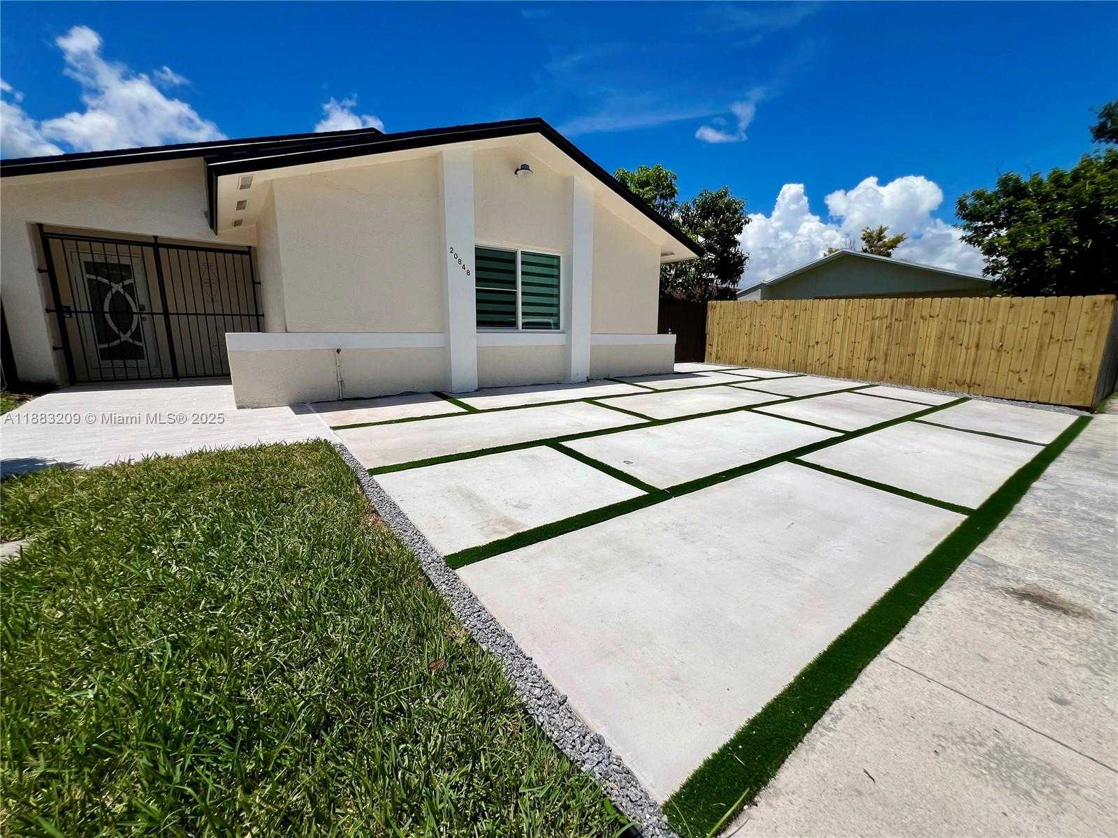 Small Image of 20848 SOUTH WEST 118TH AVE #20848, Miami Number 5