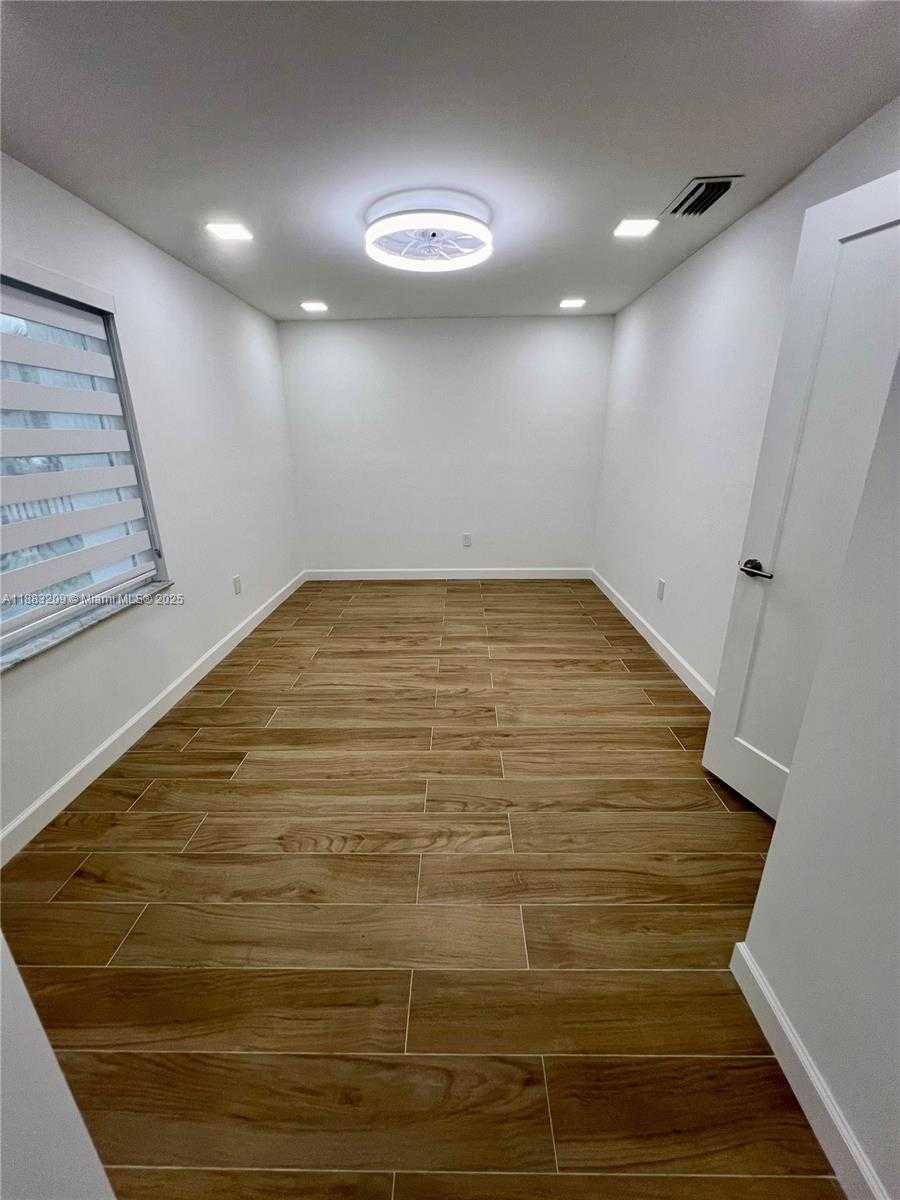 Small Image of 20848 SOUTH WEST 118TH AVE #20848, Miami Number 50