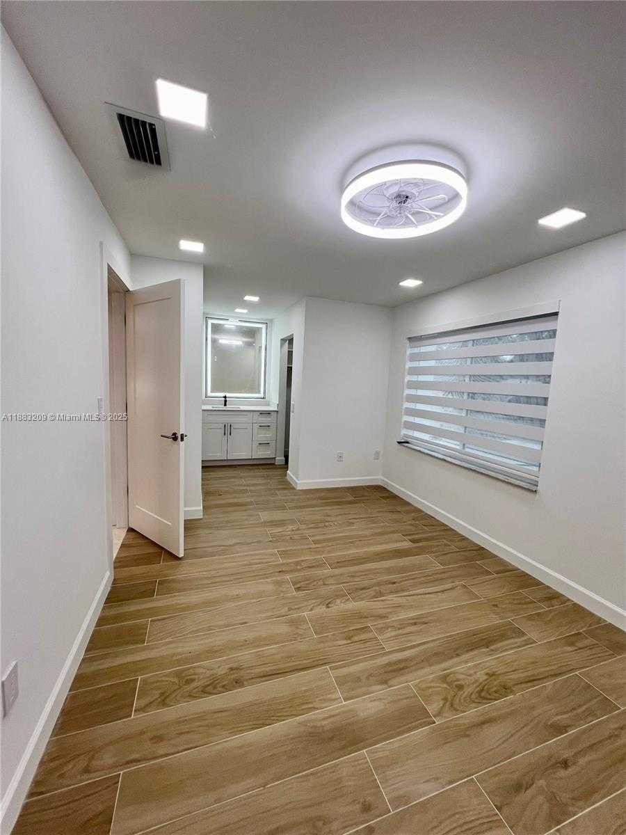 Small Image of 20848 SOUTH WEST 118TH AVE #20848, Miami Number 51