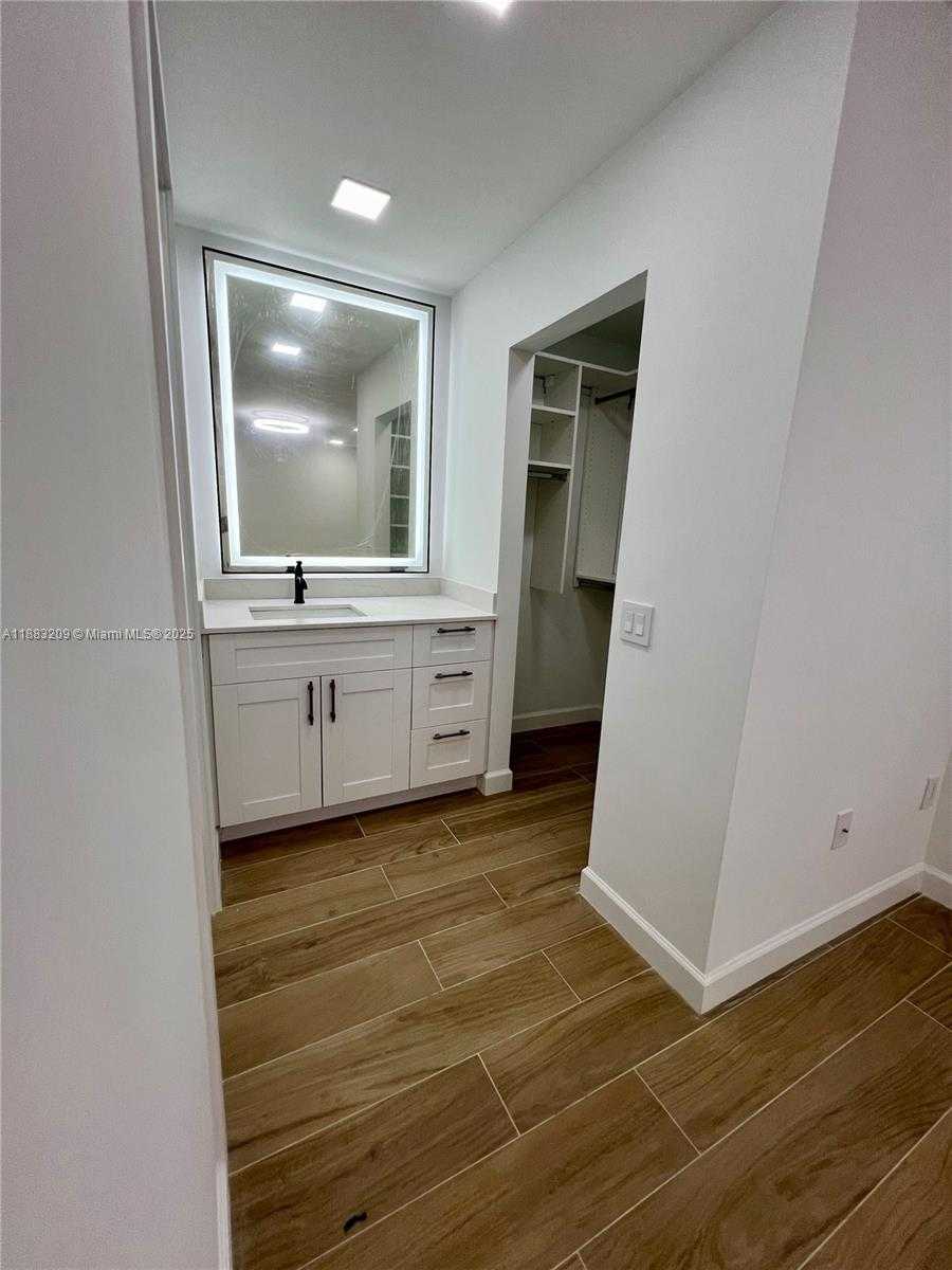 Small Image of 20848 SOUTH WEST 118TH AVE #20848, Miami Number 52