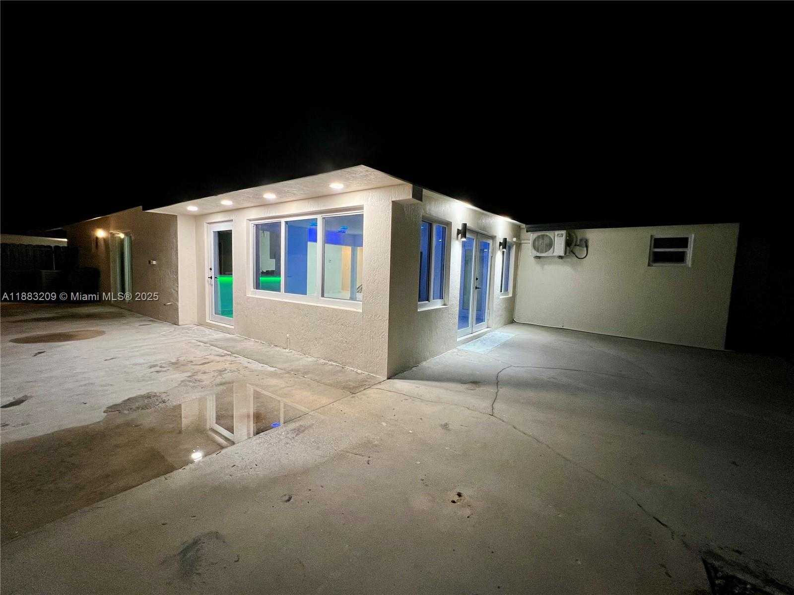 Small Image of 20848 SOUTH WEST 118TH AVE #20848, Miami Number 65
